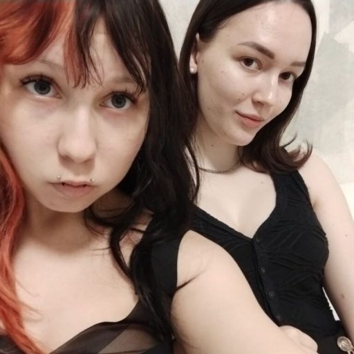 GemmaAndGlenna livesex pussy image