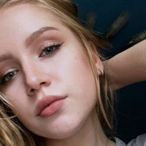 GeorgenePeil livesex pussy image