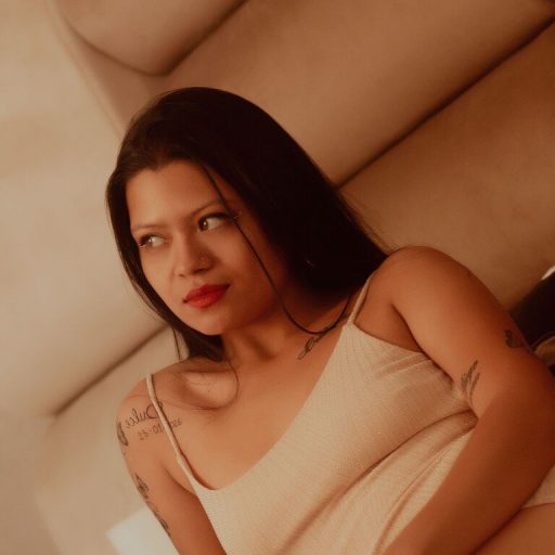 GiaFox show fingering image