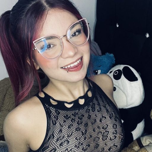 GiaValmont amateur lush image