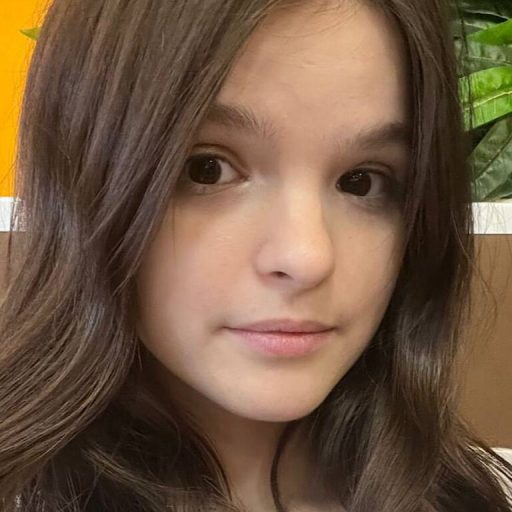GiannaHarrison cam naked image