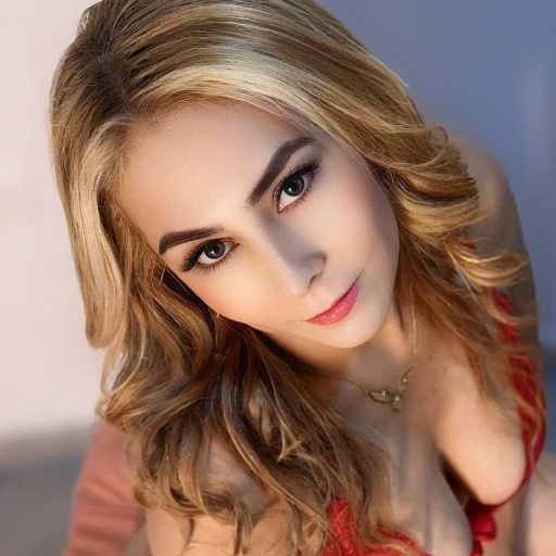 GiselaBell amateur lush image