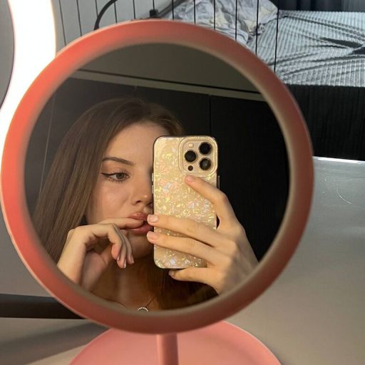 GloriaSavastru nude sex image