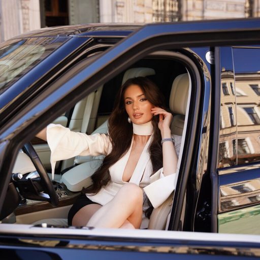 GoldyRivera online shows image