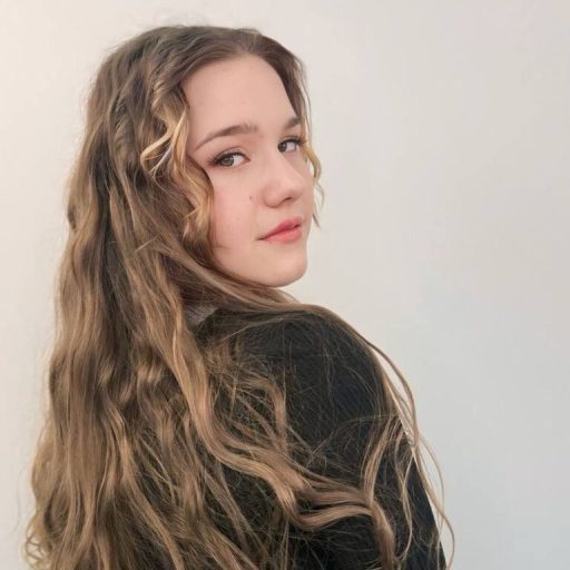 GrayceSerrell videos pics image