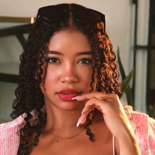 HaydenBaezz show fingering image