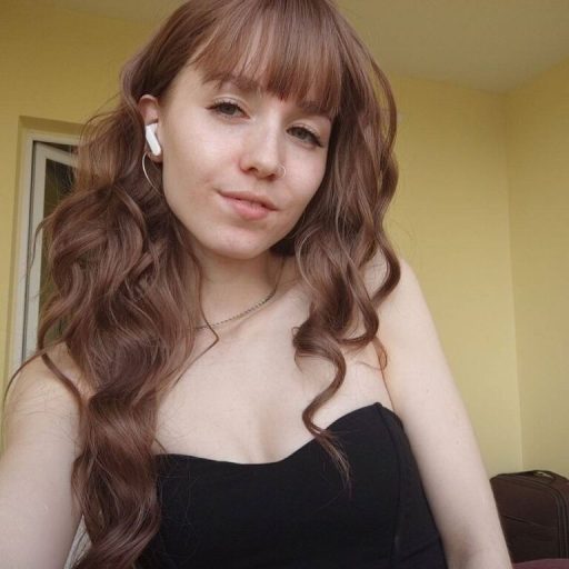 HayleyDream naked porn image