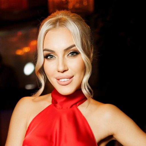 HelenaChi photos webcam image