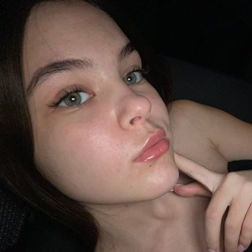 HelenaGonzalez live video image