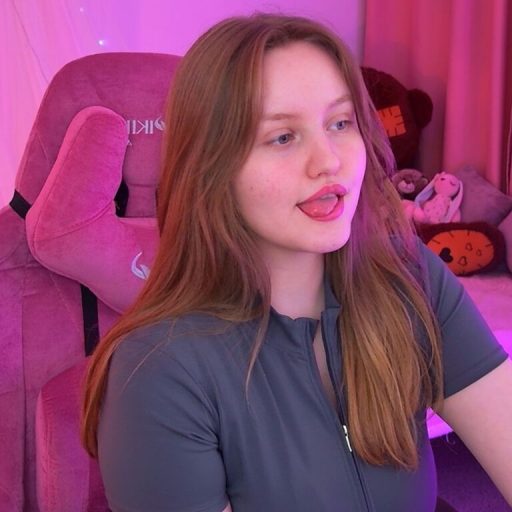 HelyPotter naked porn image