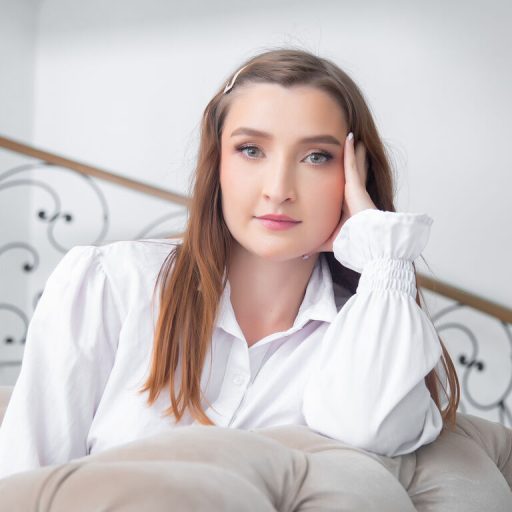 HilaryJans show fingering image