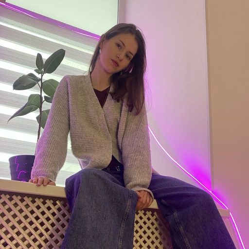 HilaryYonkers amateur lush image