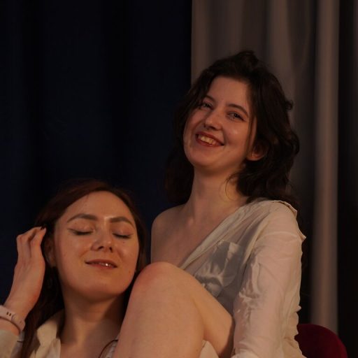 HildAndWilone jasmin online image