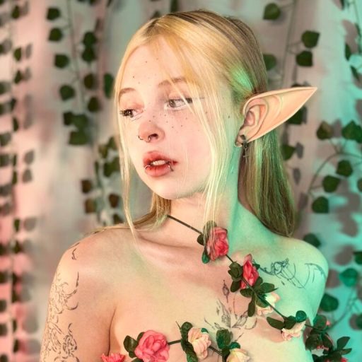 HildDryer naked porn image