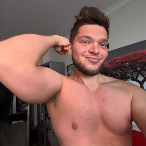 HuggerJohnson cam naked image