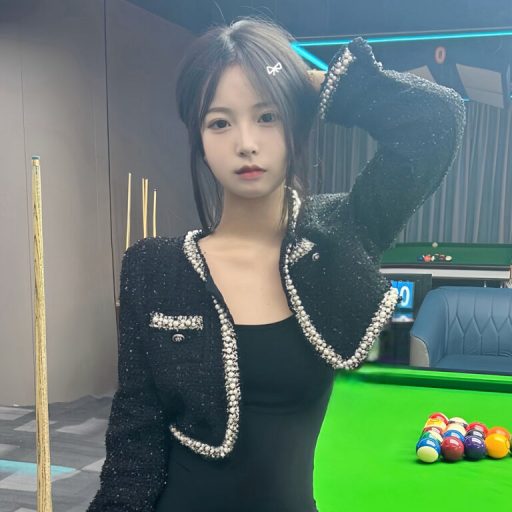 InaDaphne recorded live image