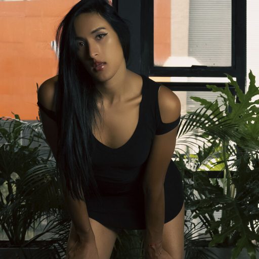 IrisAckerman hd nude image