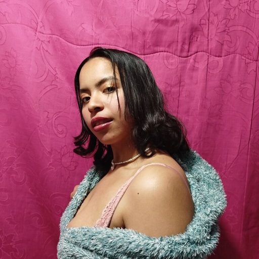 IrisRocha free dildo image