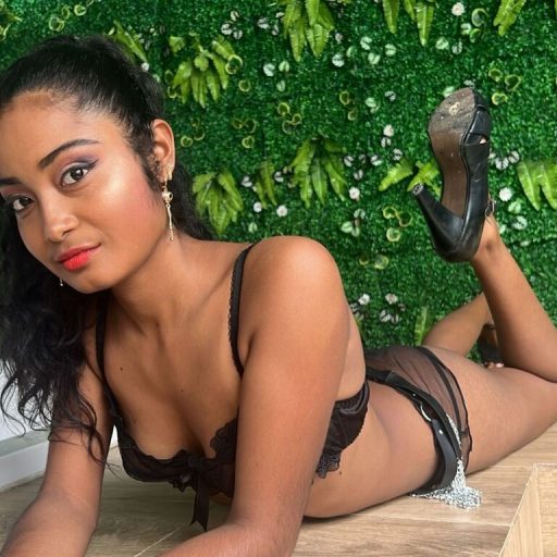 IsabellaSmith toy jasmin image