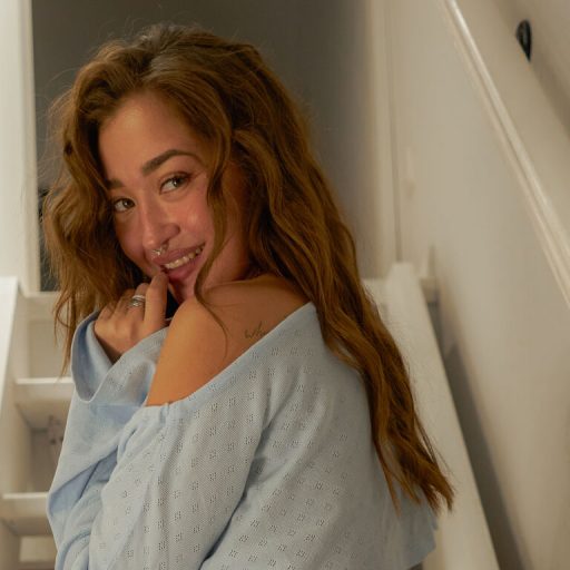 IskrinaCold hd nude image