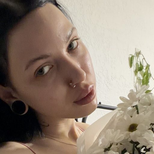 IvyAshworth online shows image