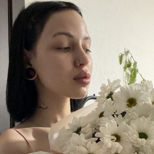 IvyAshworth online shows image