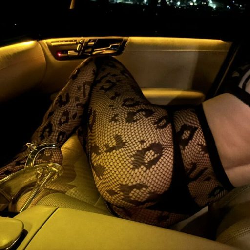 IvyWild pussy show image