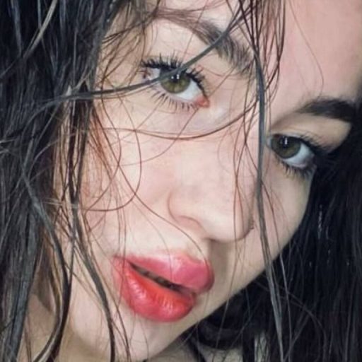 JackiMapel shows recorded image