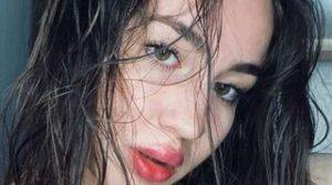 JackiMapel shows recorded image