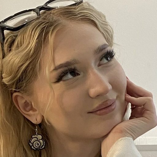 JaneenGrosbier strip amateur image