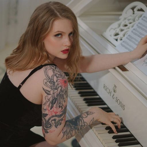 JanieWildy recorded live image