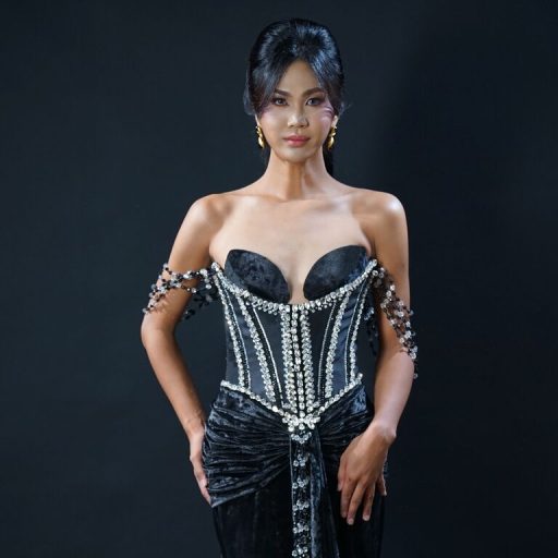 JeanetteSinclair amateur lush image