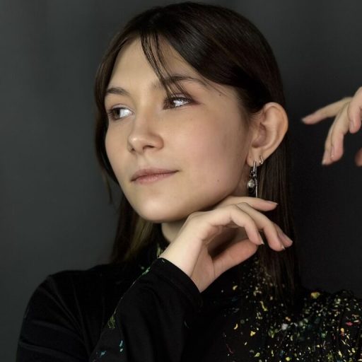 JenneferAspacio shows recorded image