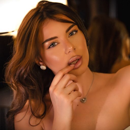 JenniferQueen photos webcam image