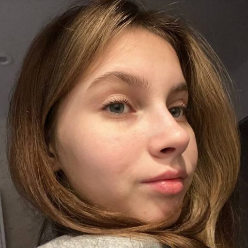 JolynManthe fingering ass image