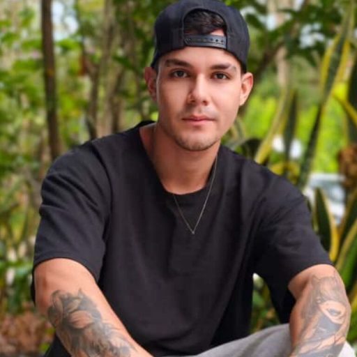 JonnyLorenz show fingering image