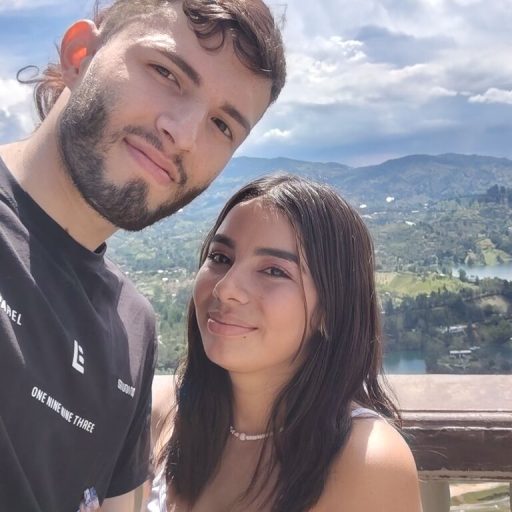 JosseandAlexa free dildo image