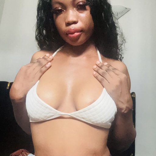 JoyceFrank live video image