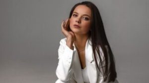 JuliaJonesi preview