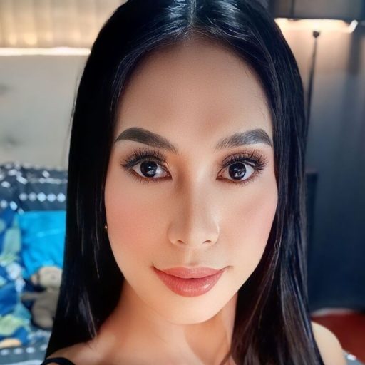 JuliaPeler hd nude image