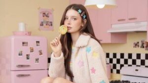 JulianeKniffen preview