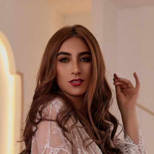 JulietaLake fingering ass image