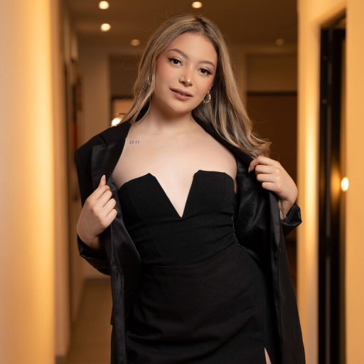 JulietaSadovnik strip amateur image