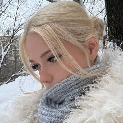 JuneLaughton amateur lush image