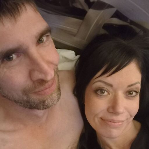 Justinandamber online shows image