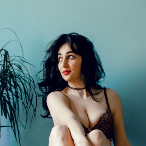 KamillaAlmas video photos image