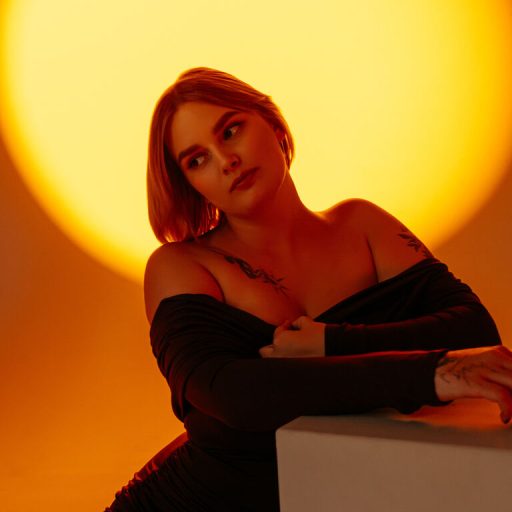 KarenMorales show fingering image