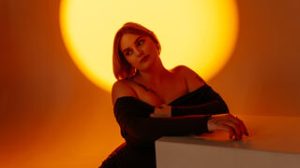 KarenMorales show fingering image