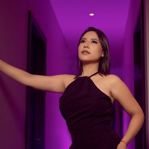 KarenWalshburn cam naked image