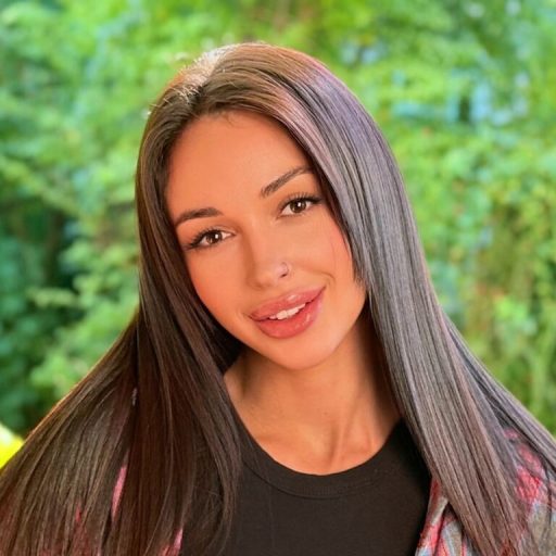 KarinCarter pussy show image